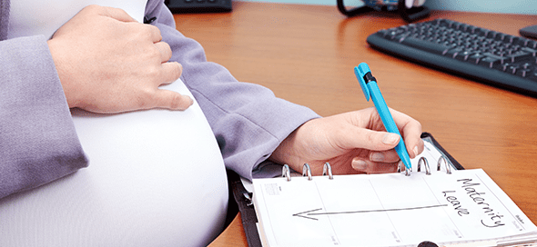 Pregnant woman planning her maternity leave